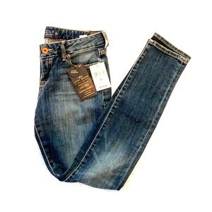 Lucky Brand - Lolita Skinny - Never worn - W/Tags